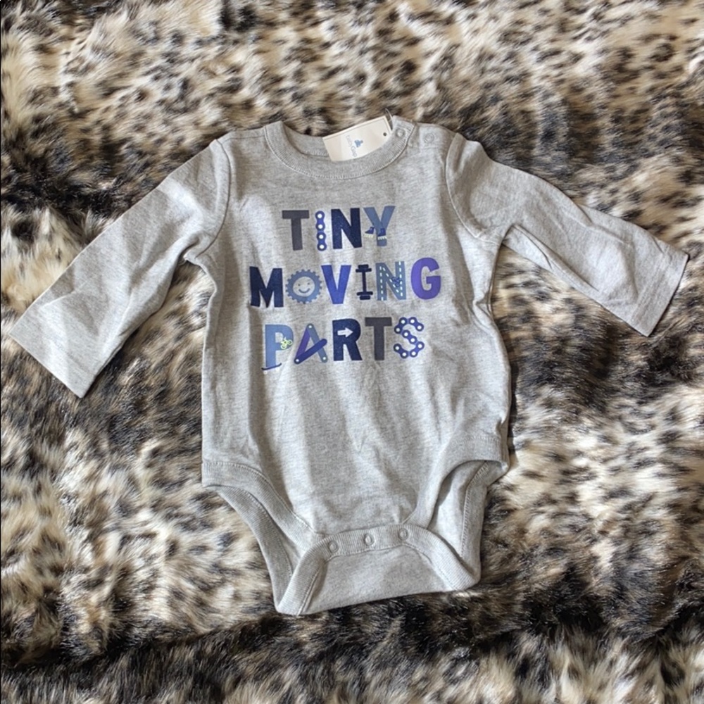NWT! Baby GAP Boys’ bodysuit (3-6 mo)